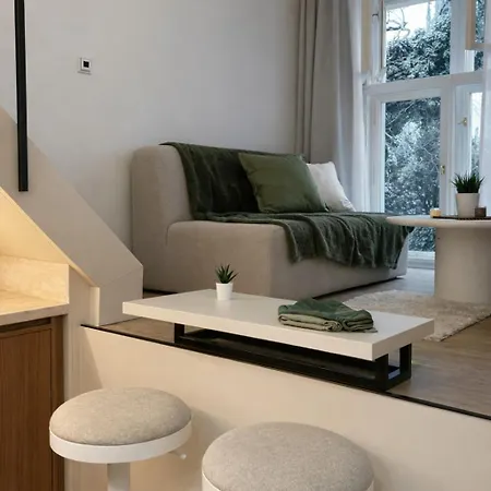 Design Loft Near National Theatre